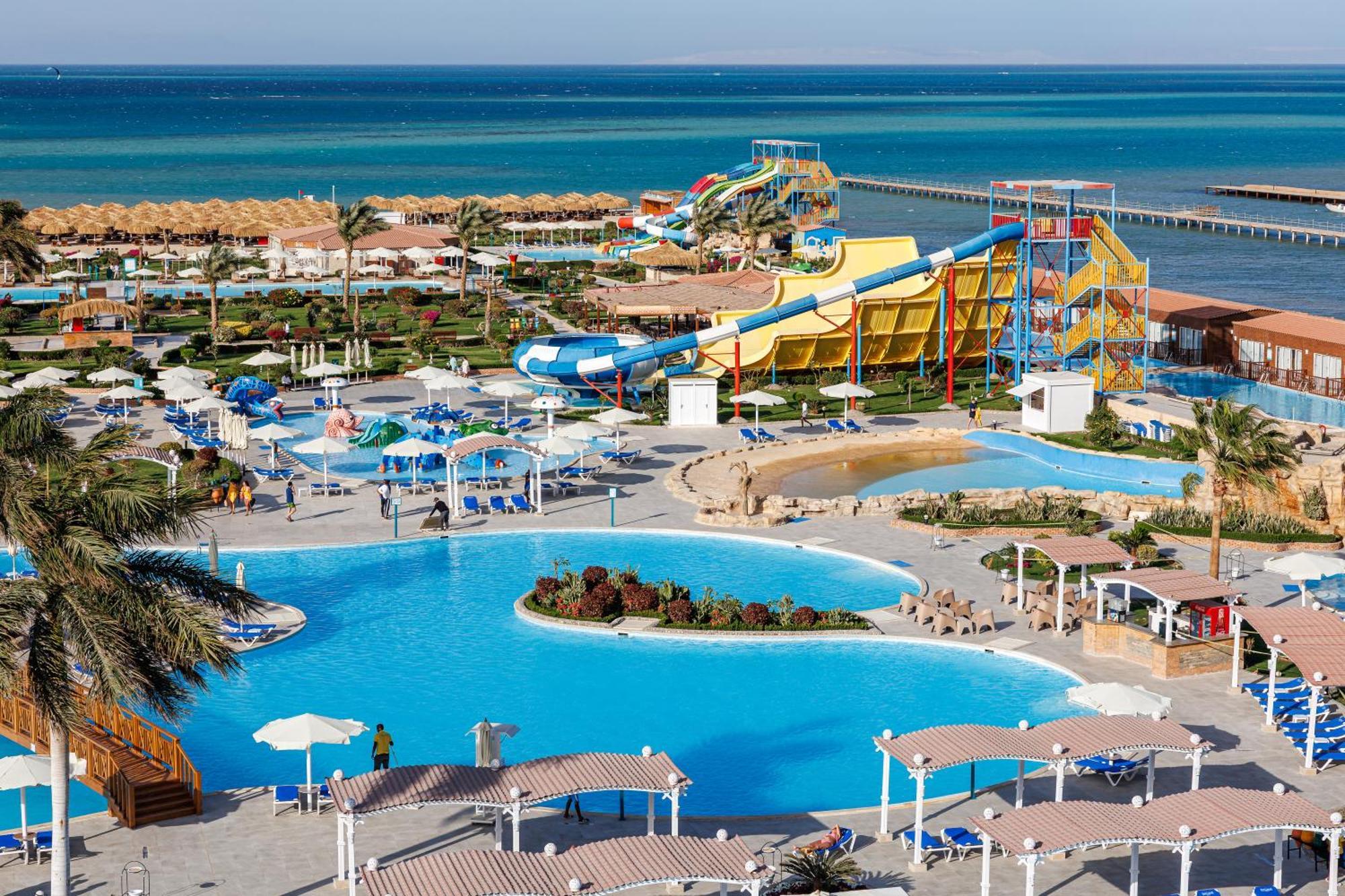 אתר נופש Sunrise Alora Aqua Park הורגהדה